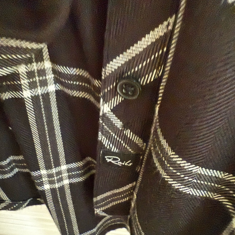 Rails Hunter Plaid Flannel Button Shirt - Picture 3 of 8
